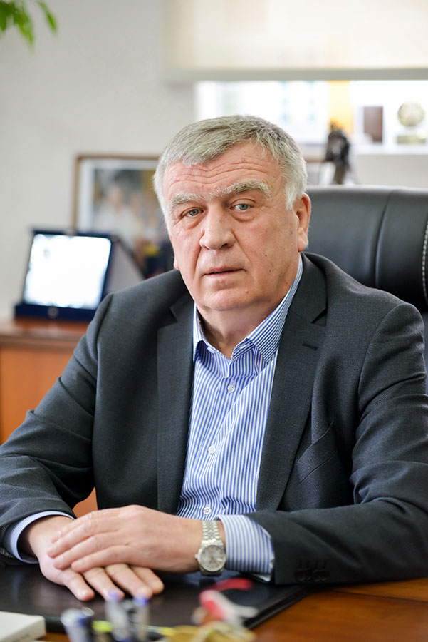 nasiakopoulos portrait